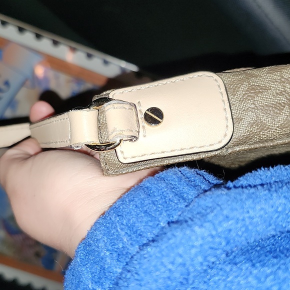 AUTHENTIC Michael Kors purse!!! - Picture 3 of 4
